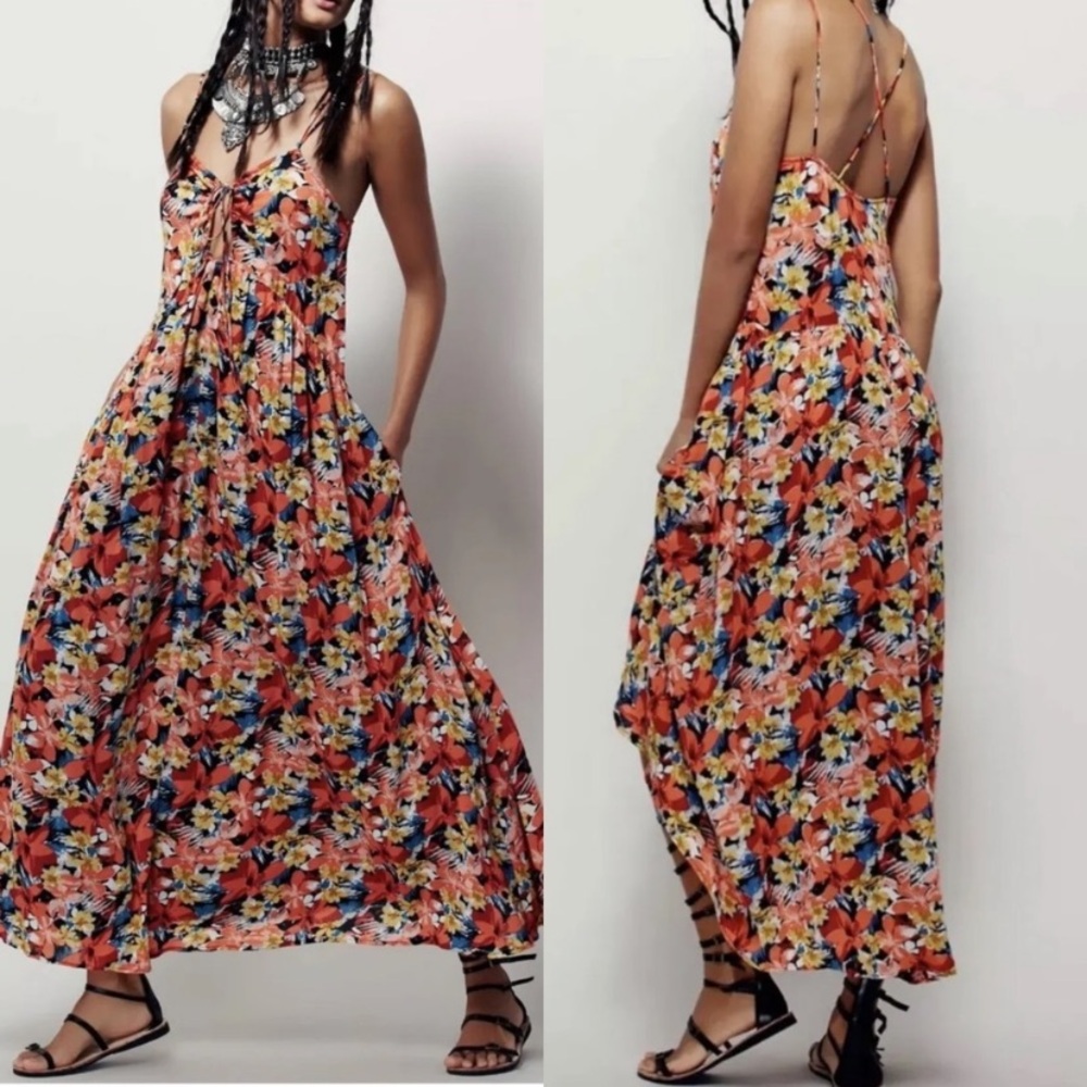Stunning Flowy Free People Maxi Dress 🧡💙